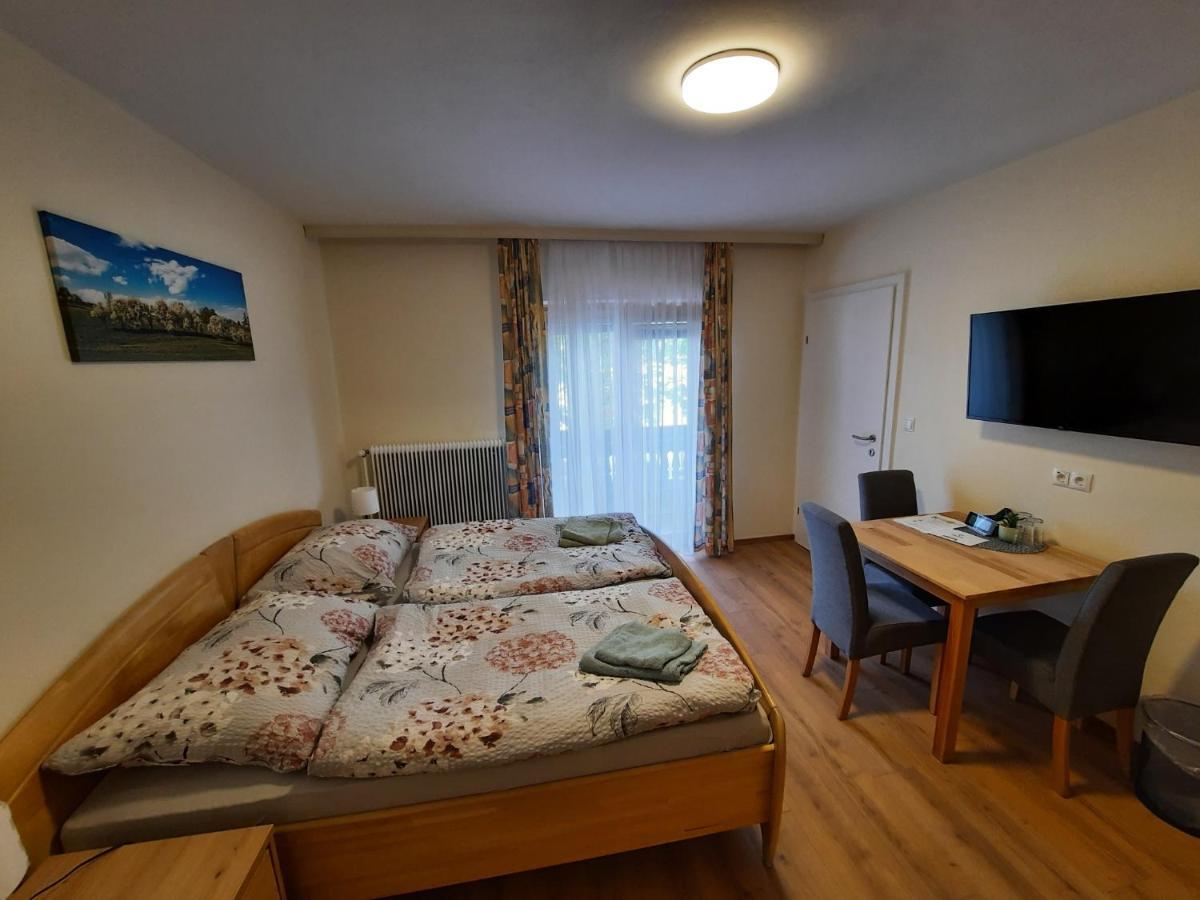 Kirchenwirt Hotel Kaumberg Bagian luar foto